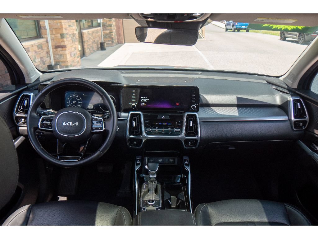 Used 2023 Kia Sorento SX AWD/4WD image 15