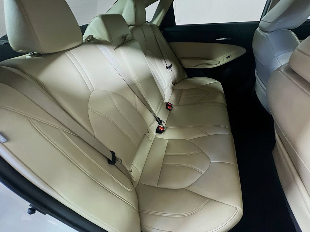 Certified 2021 Toyota Avalon XLE FWD image 23