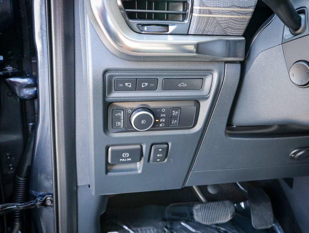 Used 2021 Ford F150 Platinum w/ FX4 Off-Road Package AWD/4WD image 23