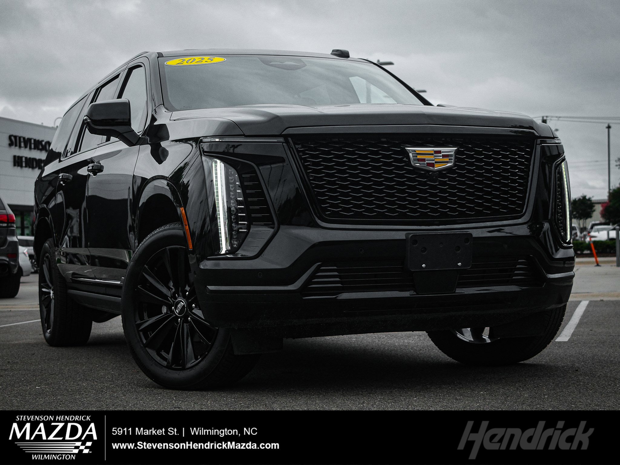 Used 2025 Cadillac Escalade ESV Sport image 1