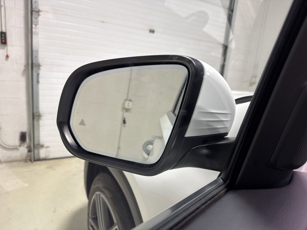 Used 2024 Mercedes-Benz GLS 450 4MATIC image 14