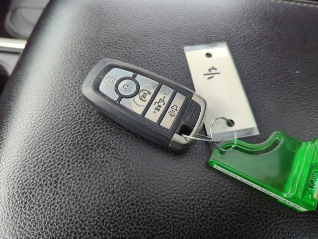 Used 2017 Ford F250 Lariat w/ Lariat Ultimate Package image 33