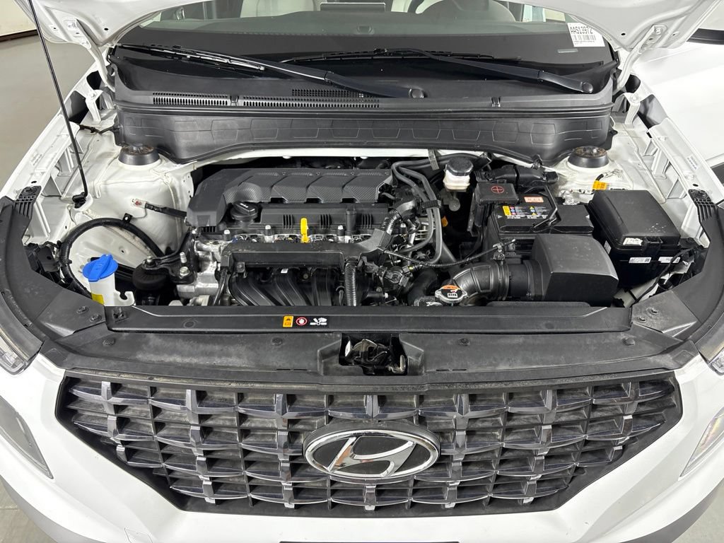 Used 2025 Hyundai Venue SEL FWD image 37