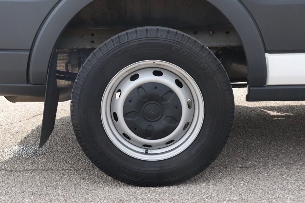 Used 2018 Ford Transit 250 148 Low Roof image 34