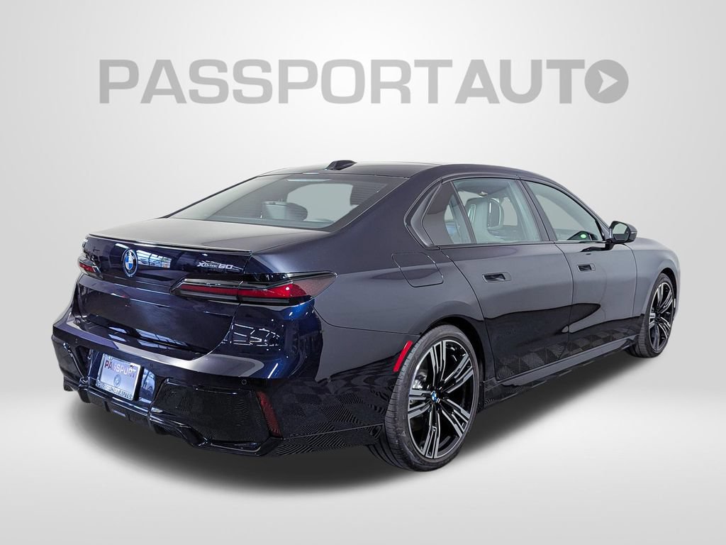 Used 2026 BMW i7 xDrive60 AWD/4WD image 7