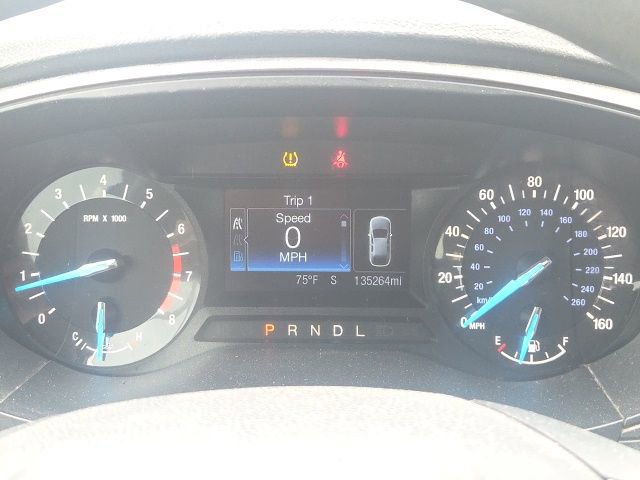 Used 2017 Ford Fusion SE FWD image 37