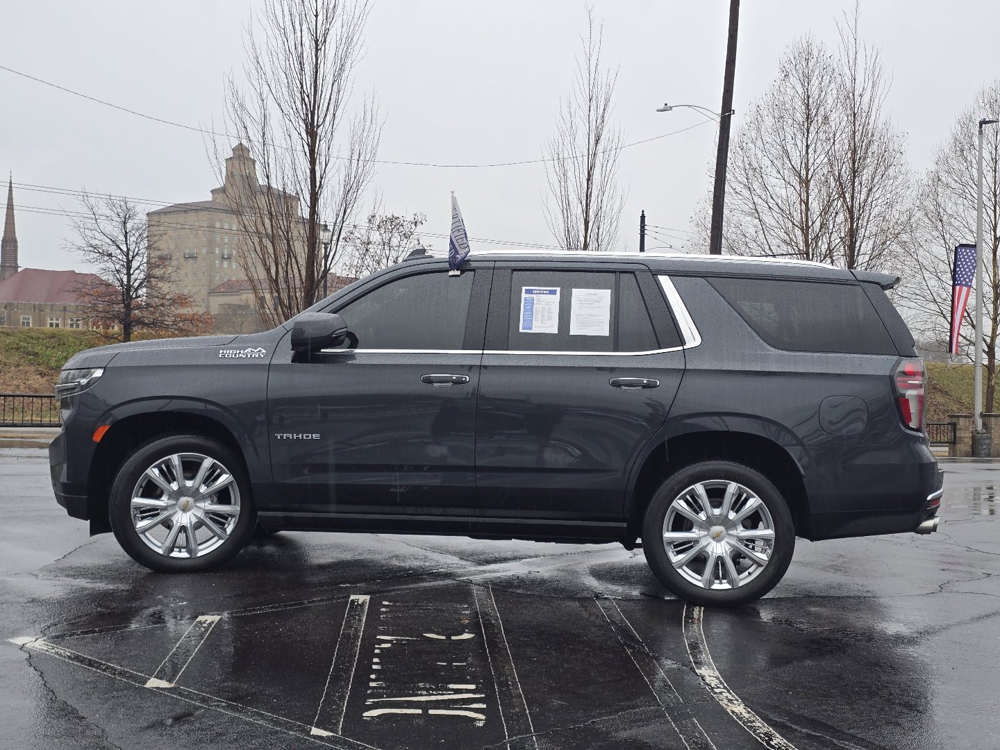Certified 2022 Chevrolet Tahoe High Country w/ Premium Package image 34