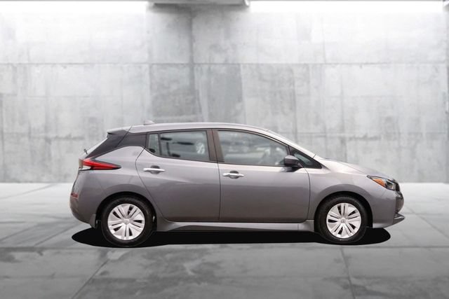 Certified 2025 Nissan Leaf S FWD image 5