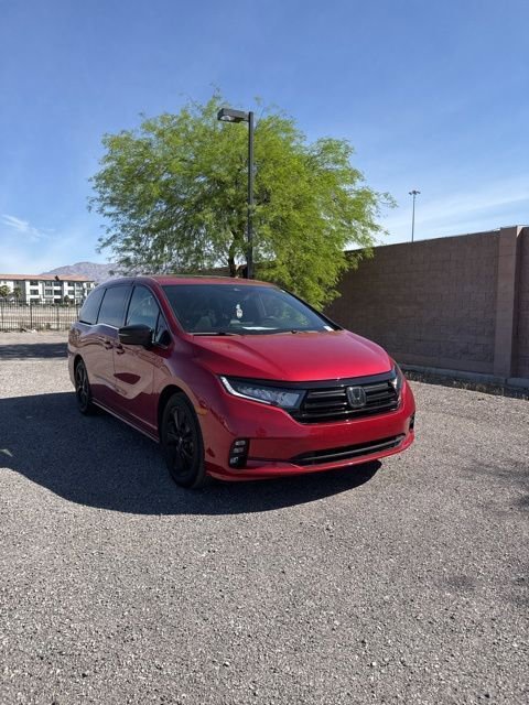 Used 2024 Honda Odyssey Sport image 3