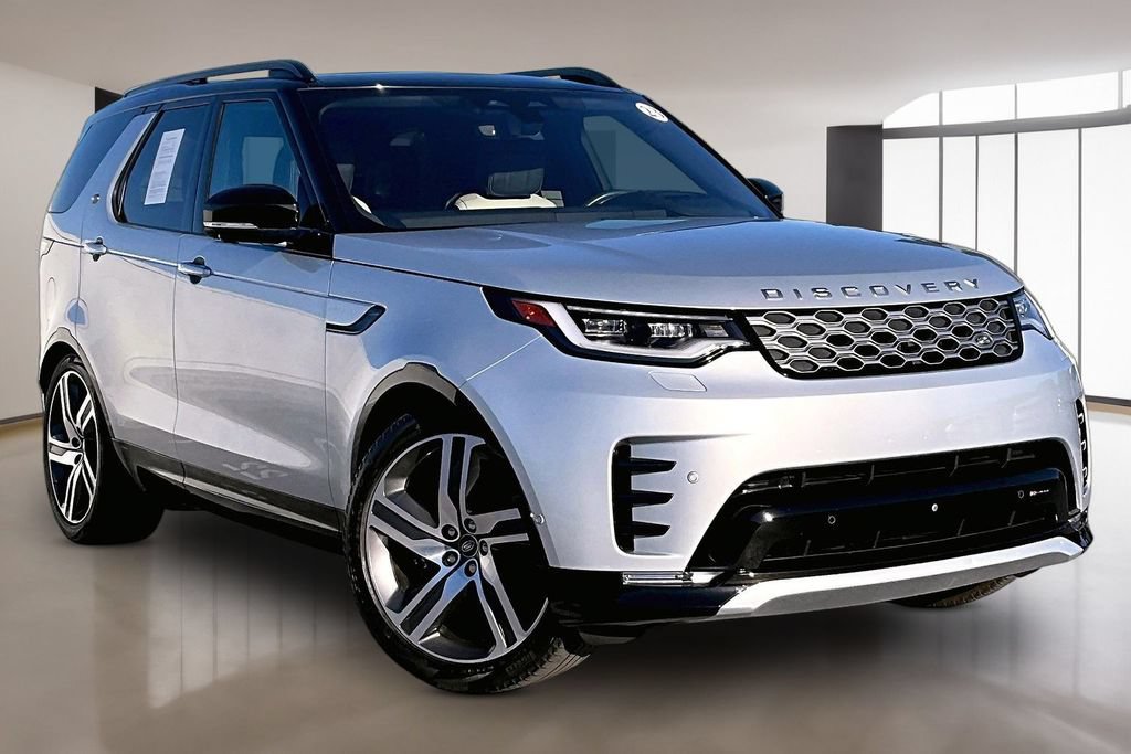 Certified 2023 Land Rover Discovery Metropolitan Edition AWD/4WD image 3