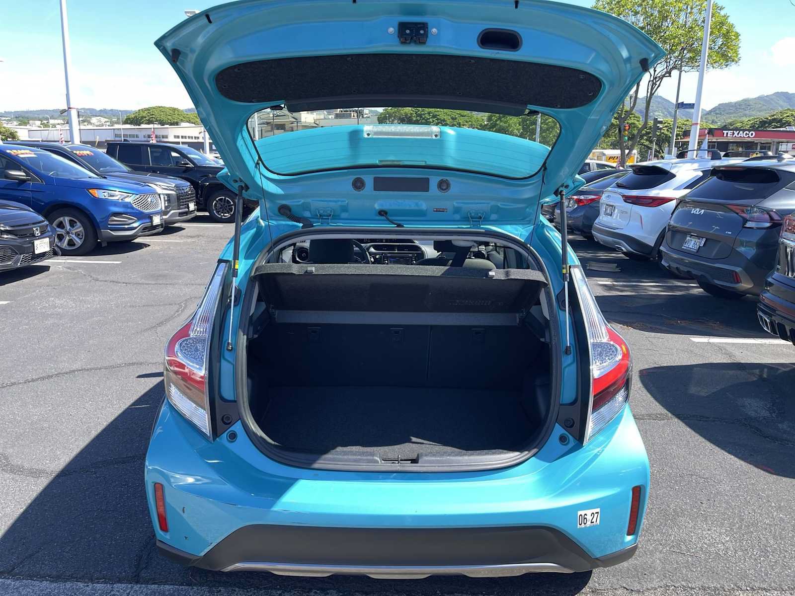 Used 2019 Toyota Prius C FWD image 21