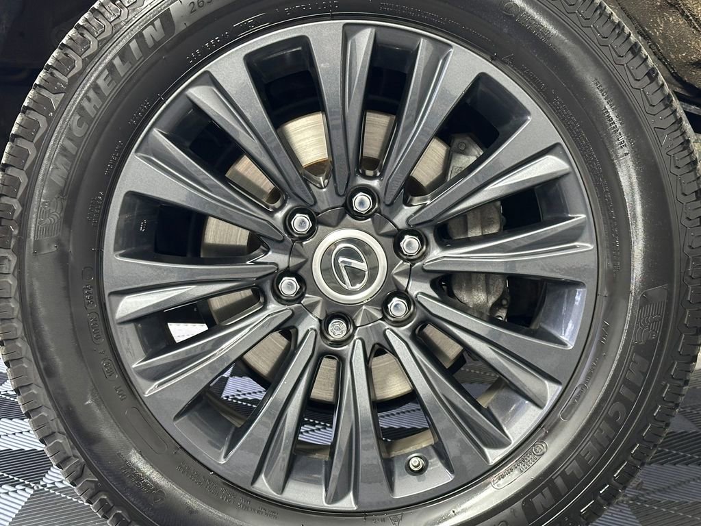 Used 2022 Lexus GX 460 Luxury w/ Sport Design Package image 14