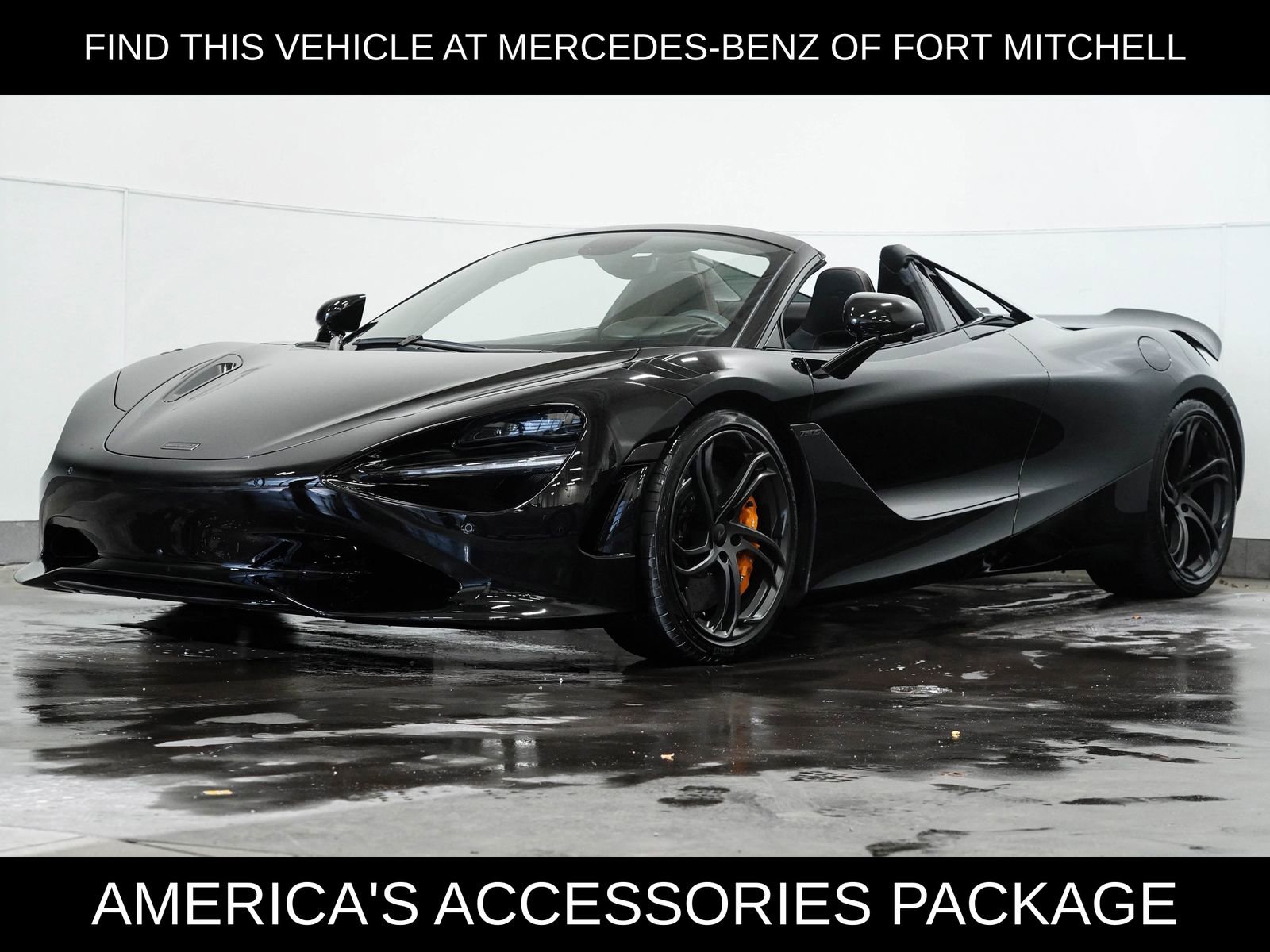 Used 2025 McLaren 750S Spider image 1