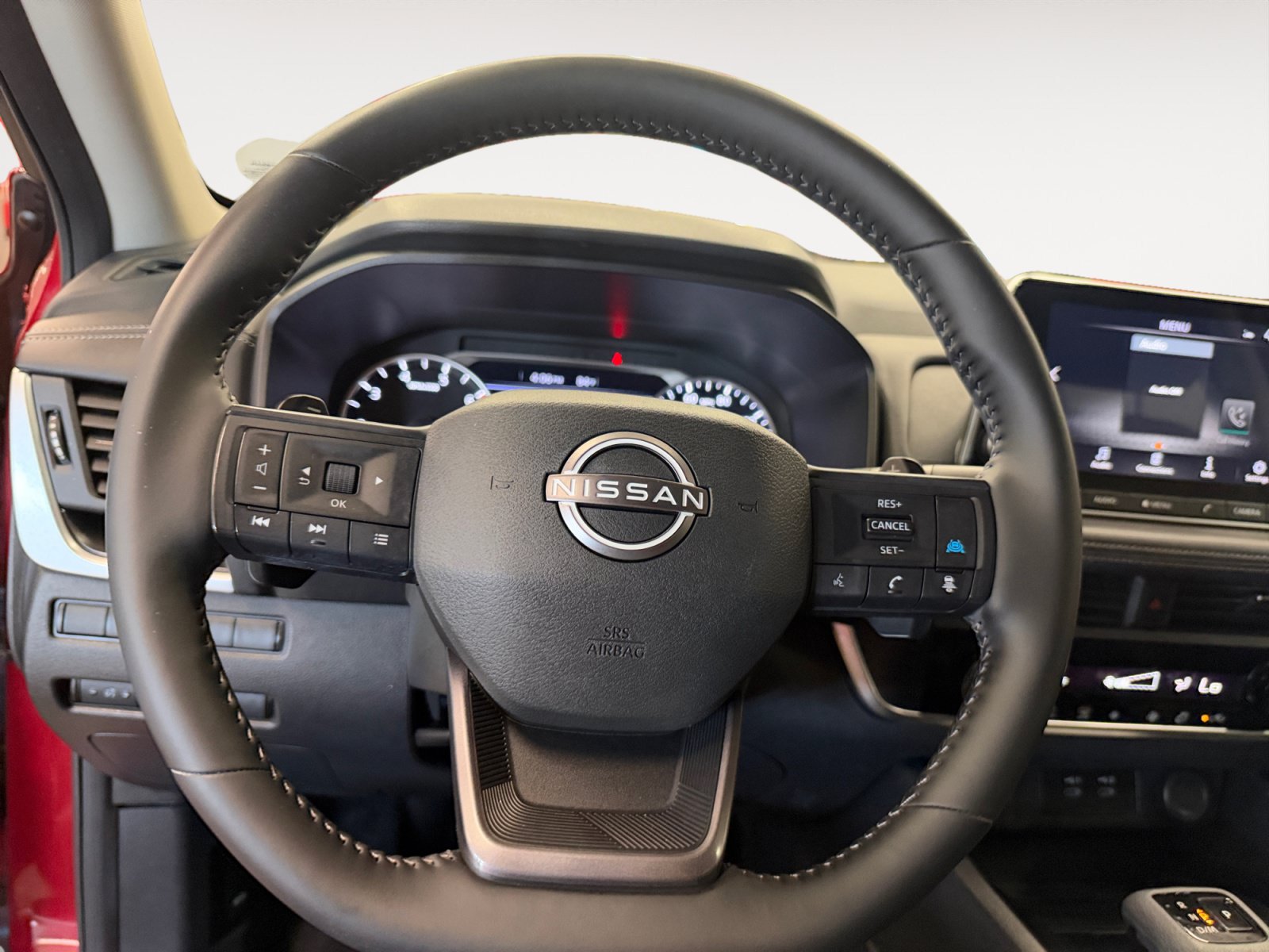 Used 2025 Nissan Rogue SV FWD image 14