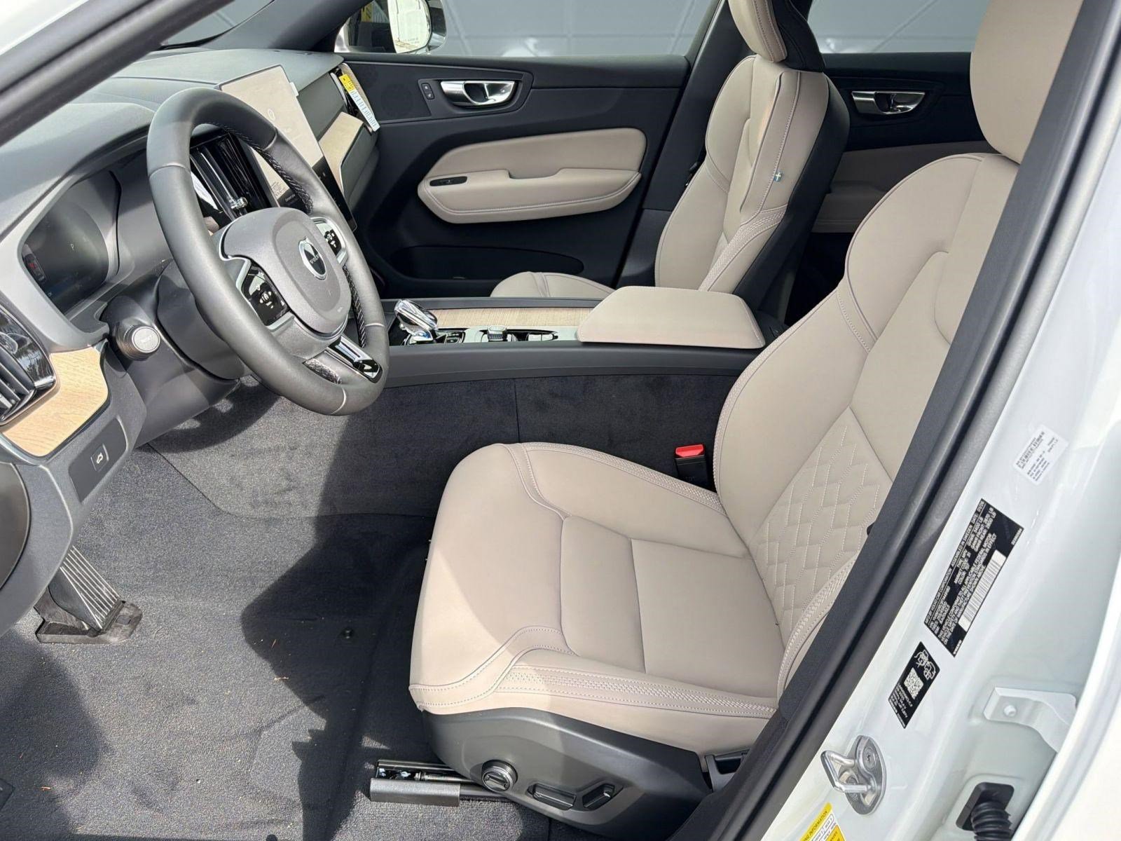New 2026 Volvo XC60 B5 Plus w/ Protection Package Premier image 5