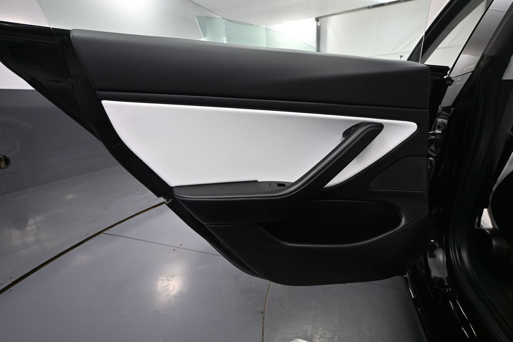 Used 2018 Tesla Model 3 Long Range AWD/4WD image 34