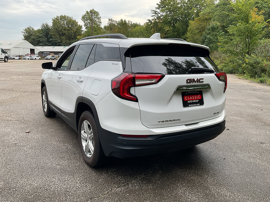 Used 2024 GMC Terrain SLE w/ Driver Convenience Package AWD/4WD image 7