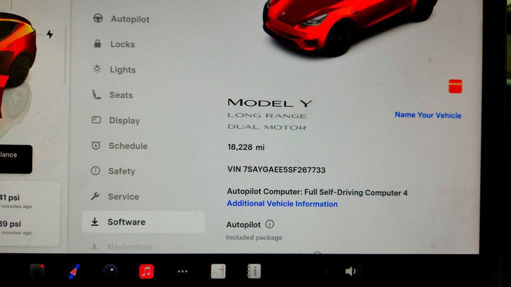 Used 2025 Tesla Model Y Long Range image 11