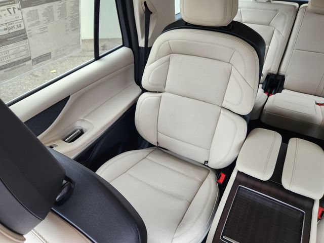 New 2027 Lincoln Navigator Reserve AWD/4WD image 13