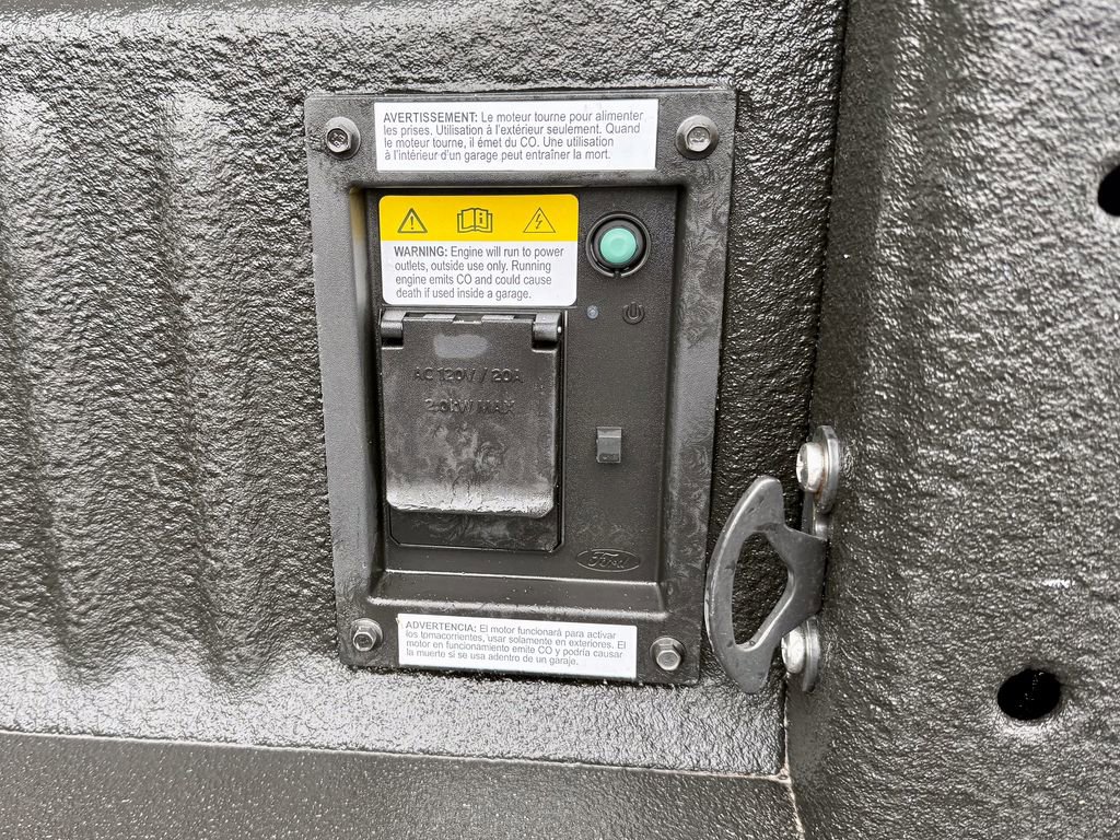 Used 2023 Ford F350 Lariat w/ Lariat Ultimate Package image 17