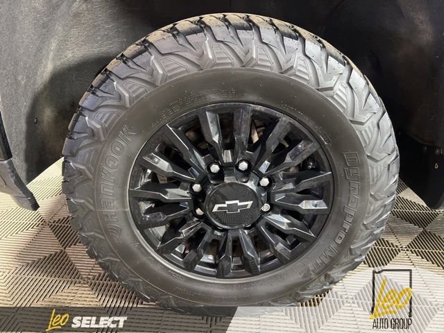 Used 2024 Chevrolet Silverado 2500 LTZ w/ LTZ Plus Package image 12