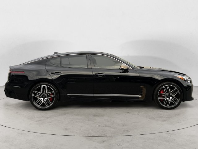 Used 2022 Kia Stinger GT2 AWD/4WD image 4