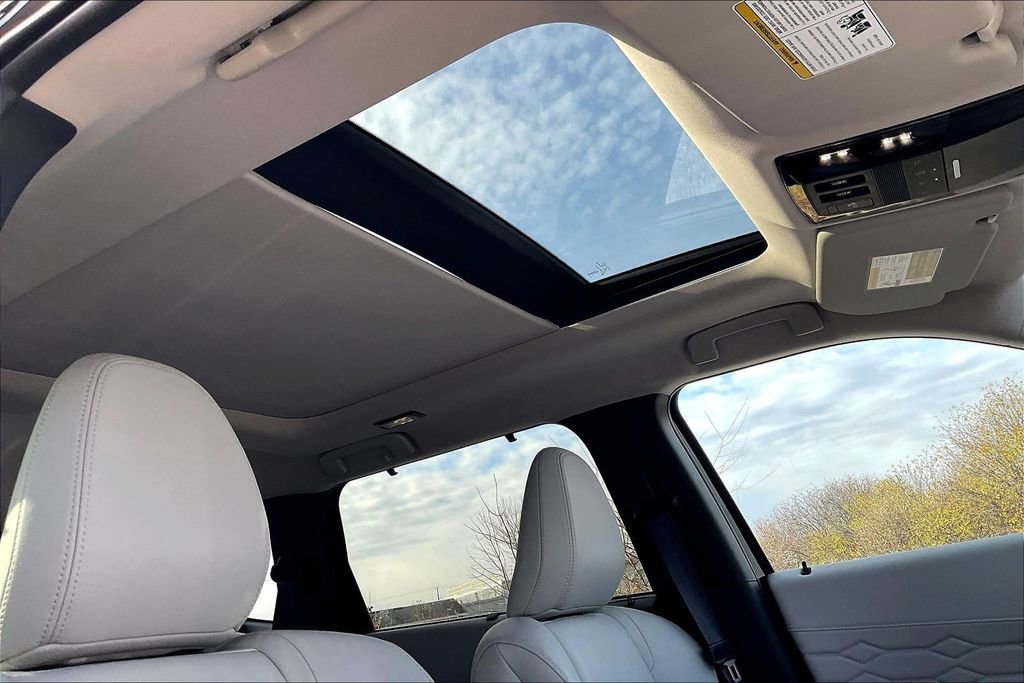 Used 2025 Mitsubishi Outlander SEL image 21