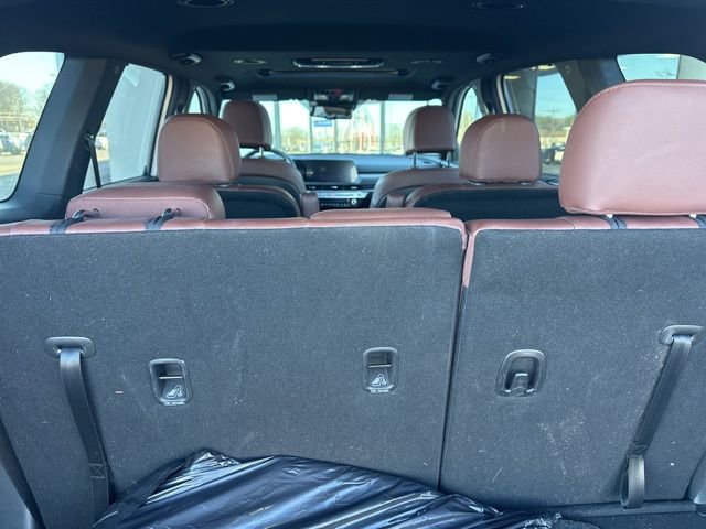 Used 2023 Kia Telluride EX w/ EX Captain's Chair Package image 8