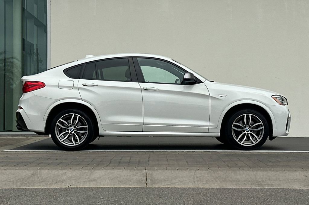 Used 2018 BMW X4 M40i AWD/4WD image 2