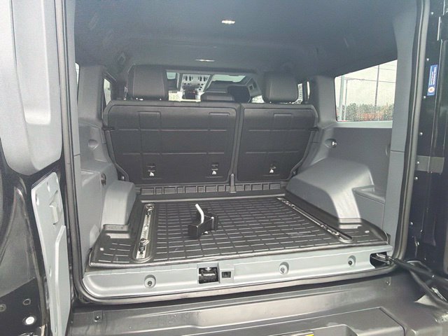 Used 2025 INEOS Grenadier Station Wagon AWD/4WD image 15