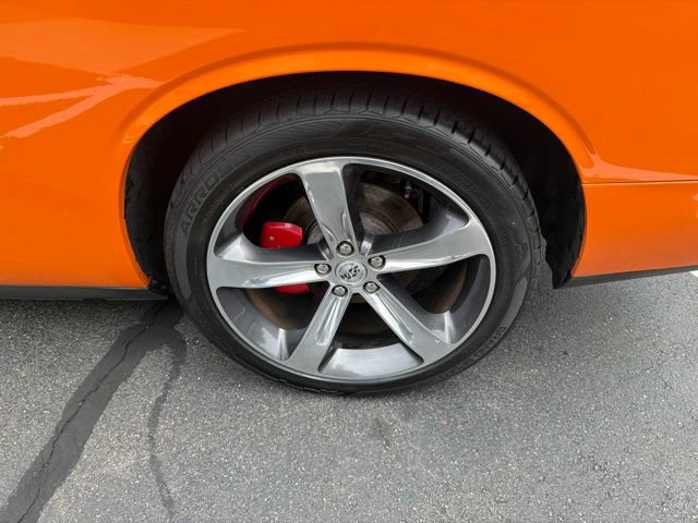 Used 2014 Dodge Challenger R/T RWD image 25
