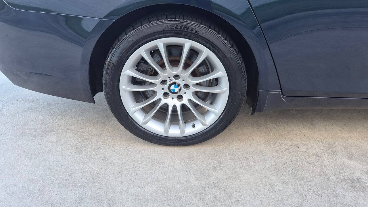 Used 2011 BMW 750Li xDrive AWD/4WD image 23