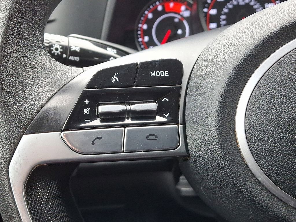 Used 2023 Hyundai Elantra SEL image 20