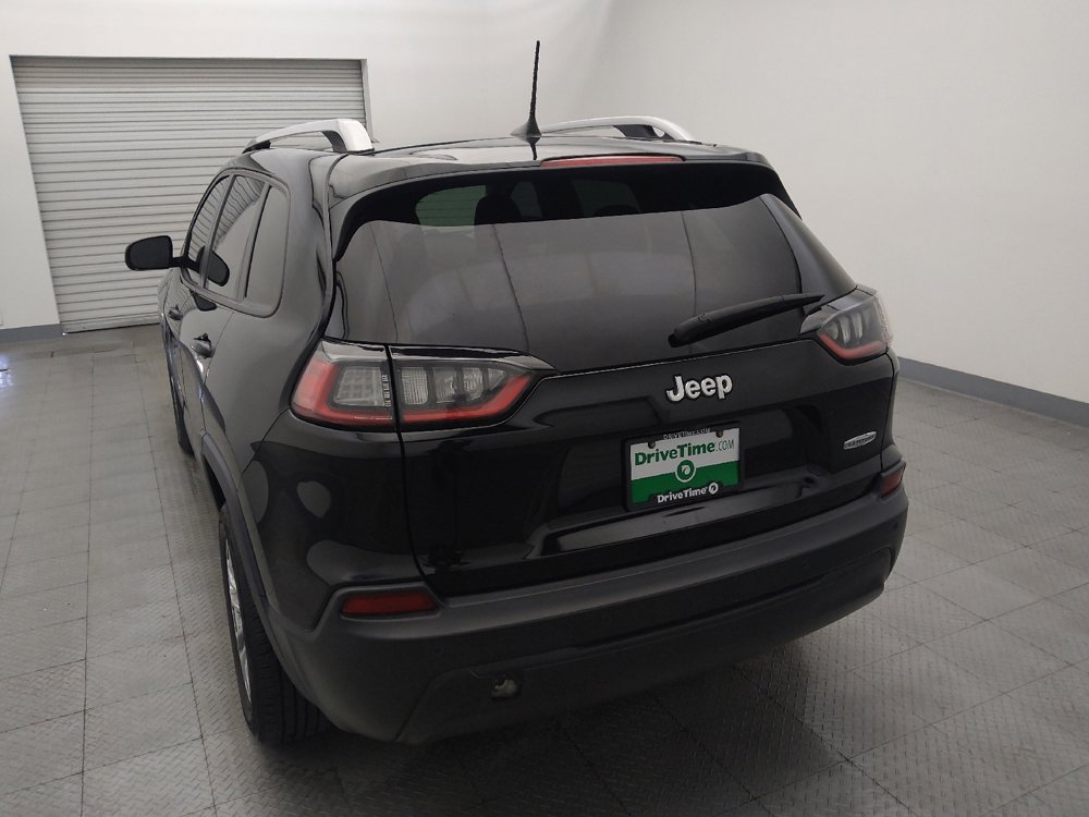 Used 2020 Jeep Cherokee Latitude FWD image 6