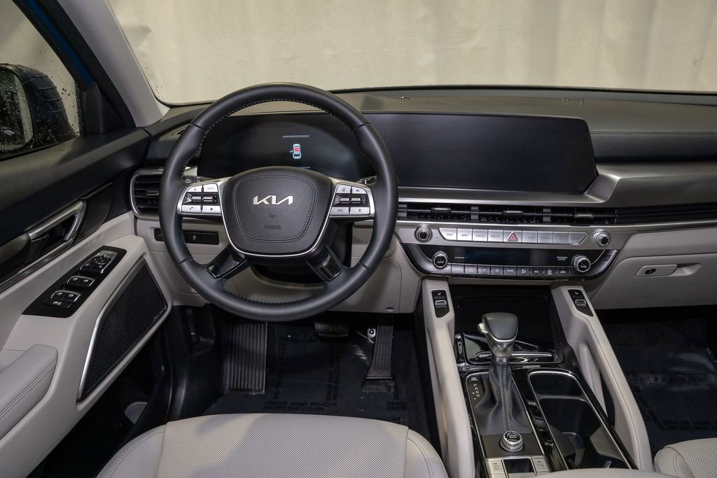 Used 2024 Kia Telluride S w/ S Sunroof Package image 6