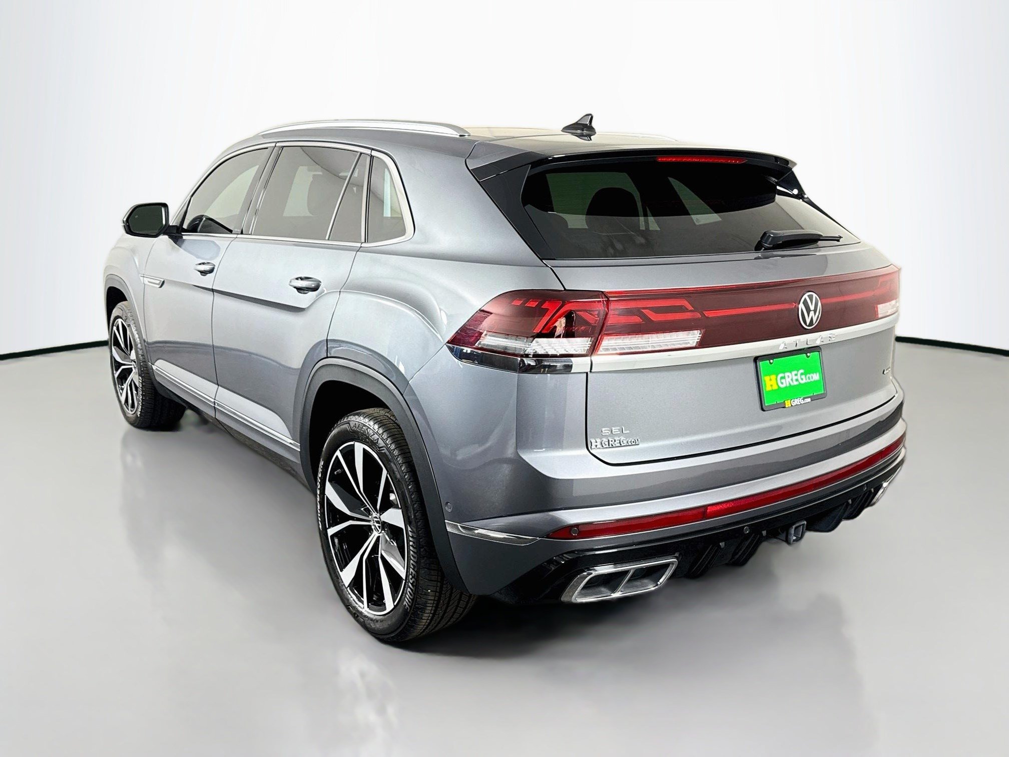 Used 2025 Volkswagen Atlas Cross Sport SEL Premium R-Line AWD/4WD image 7