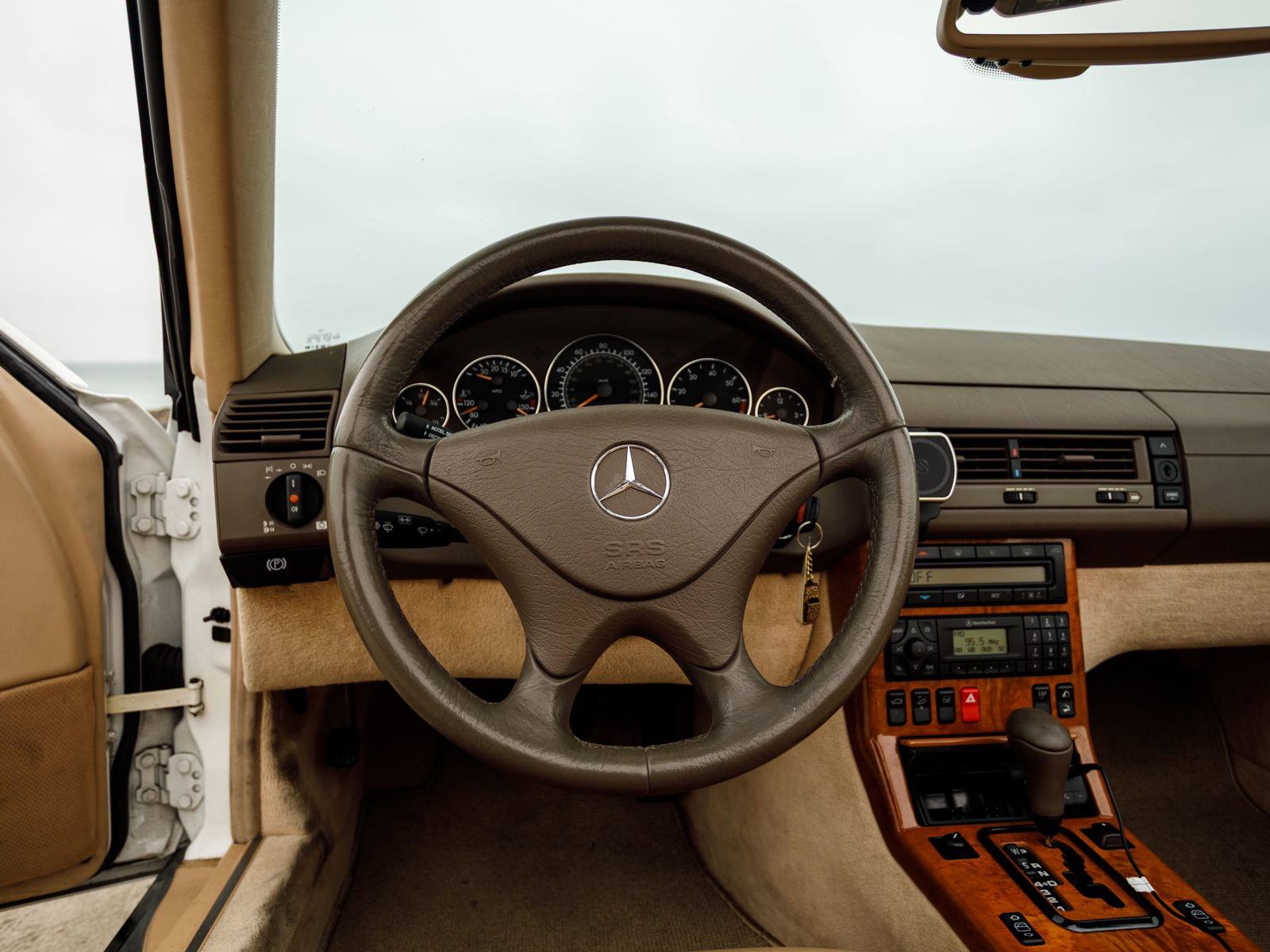Used 2000 Mercedes-Benz SL 500 image 30