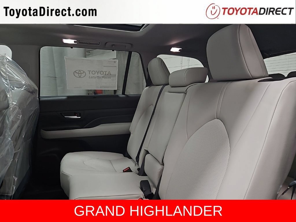 New 2026 Toyota Grand Highlander AWD image 24