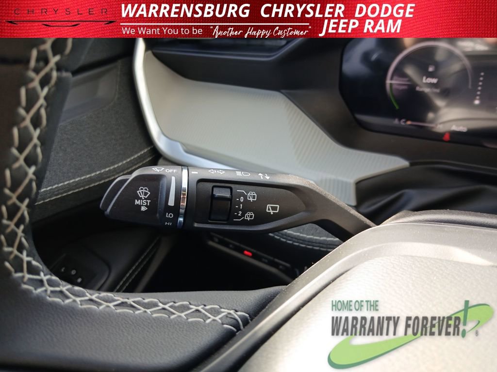 New 2026 Jeep Cherokee Laredo AWD/4WD image 17
