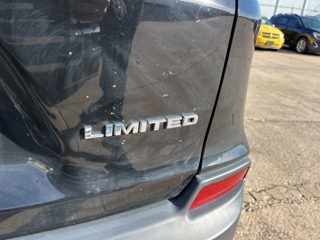 Used 2020 Jeep Cherokee Limited w/ Luxury Group image 4