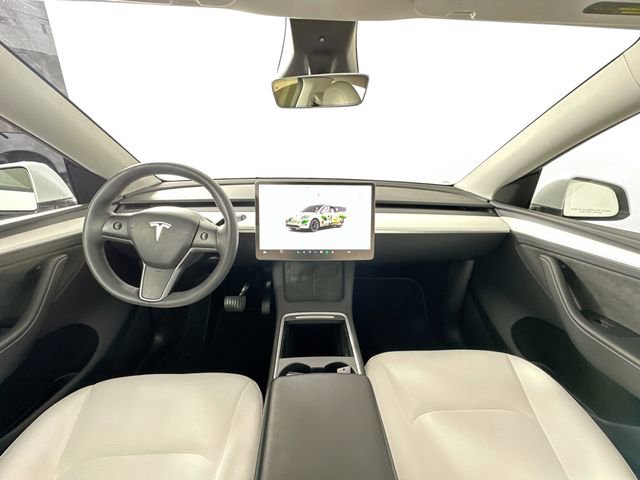 Used 2023 Tesla Model Y Long Range image 3