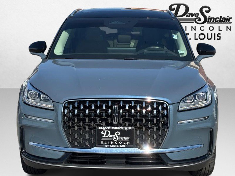 Used 2023 Lincoln Corsair Reserve w/ Equipment Group 202A image 2