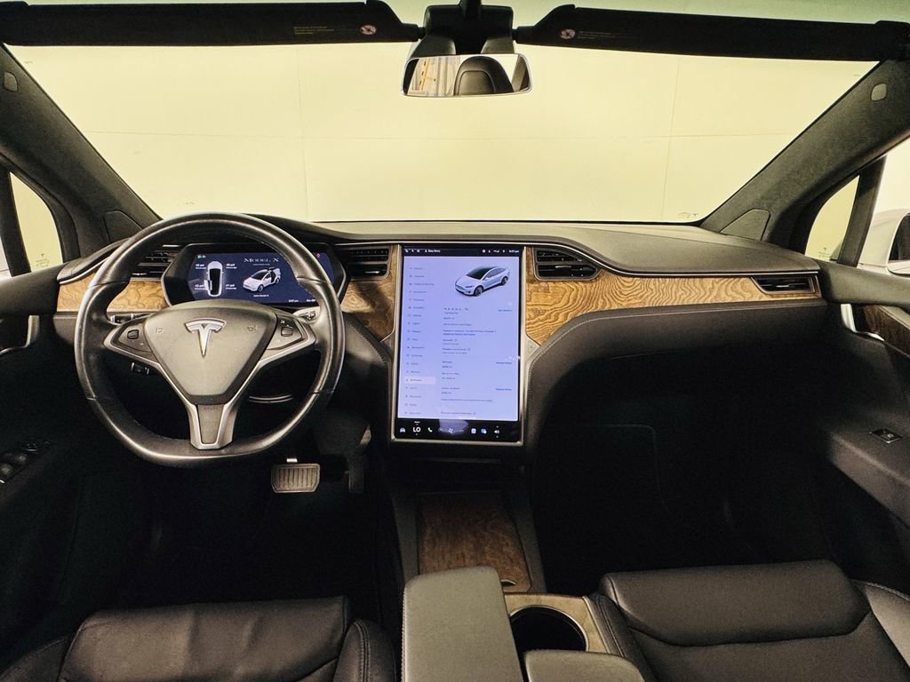 Used 2021 Tesla Model X Long Range image 17