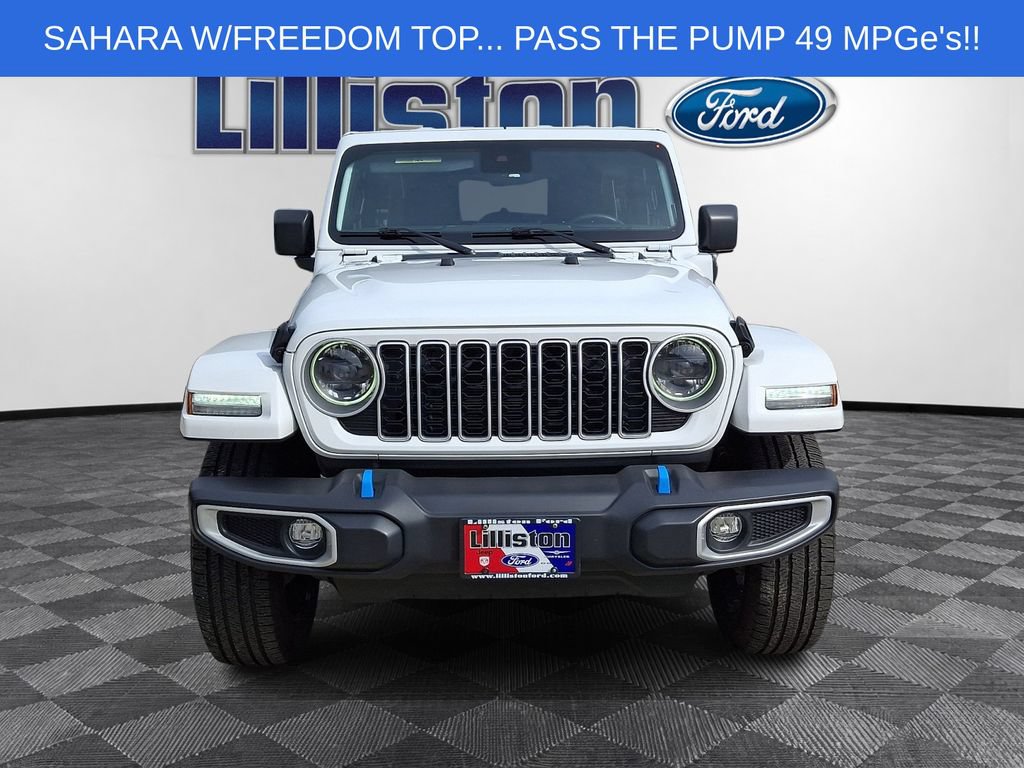 Used 2024 Jeep Wrangler Unlimited Sahara AWD/4WD image 2