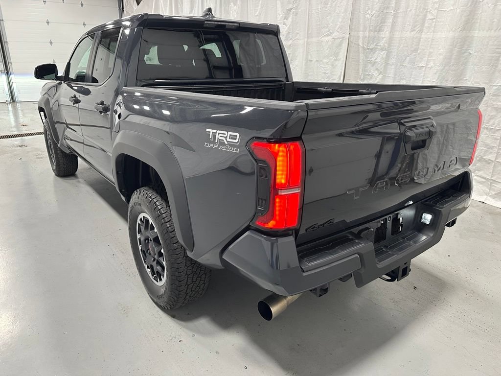 Used 2026 Toyota Tacoma TRD Off-Road AWD/4WD image 5