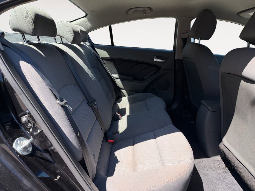 Used 2017 Kia Forte LX FWD image 15