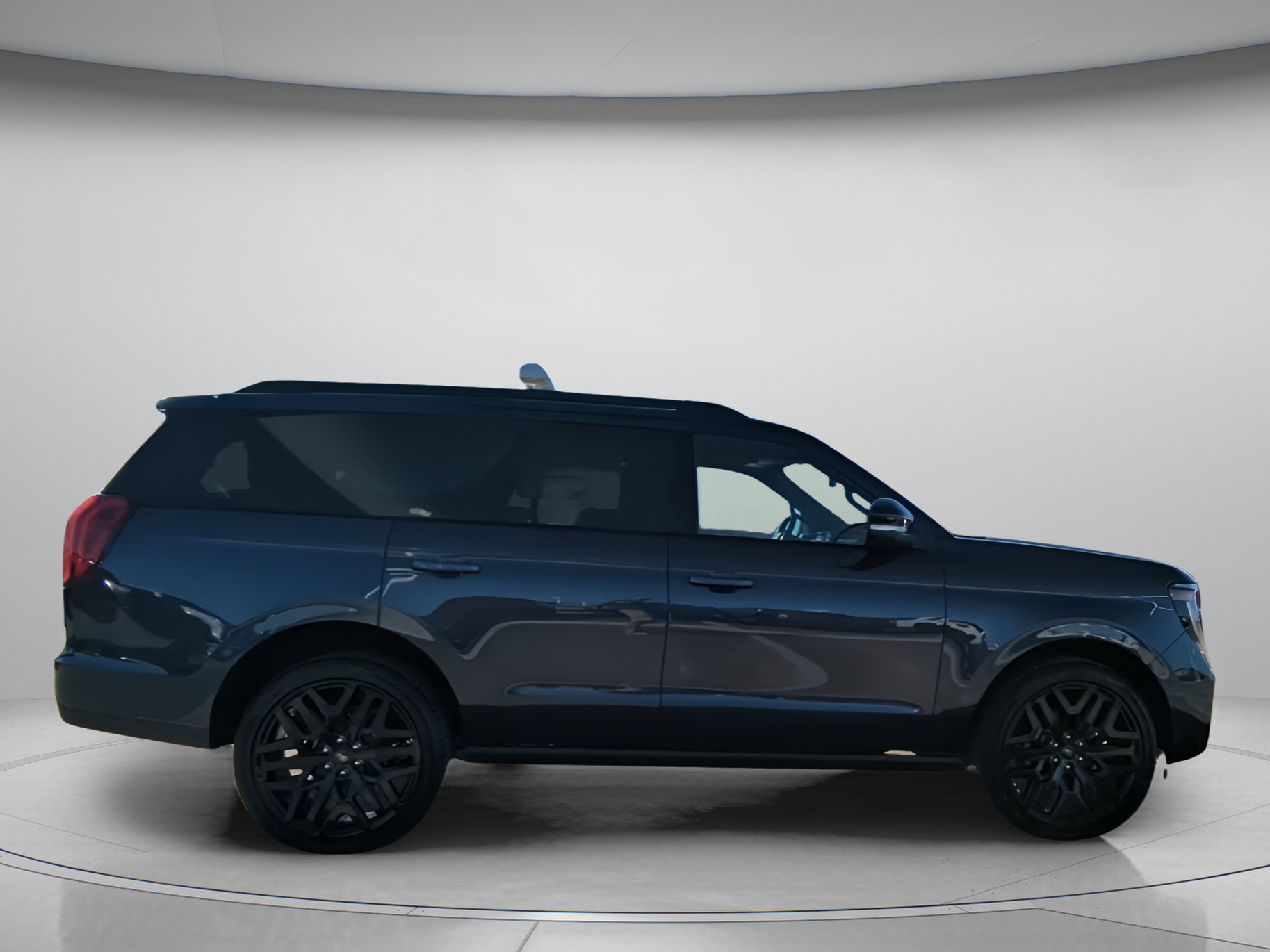 New 2026 Ford Expedition Platinum w/ Stealth Performance Package image 34