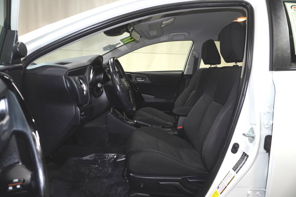 Used 2017 Toyota Corolla iM w/ Carpet Mat Package FWD image 11