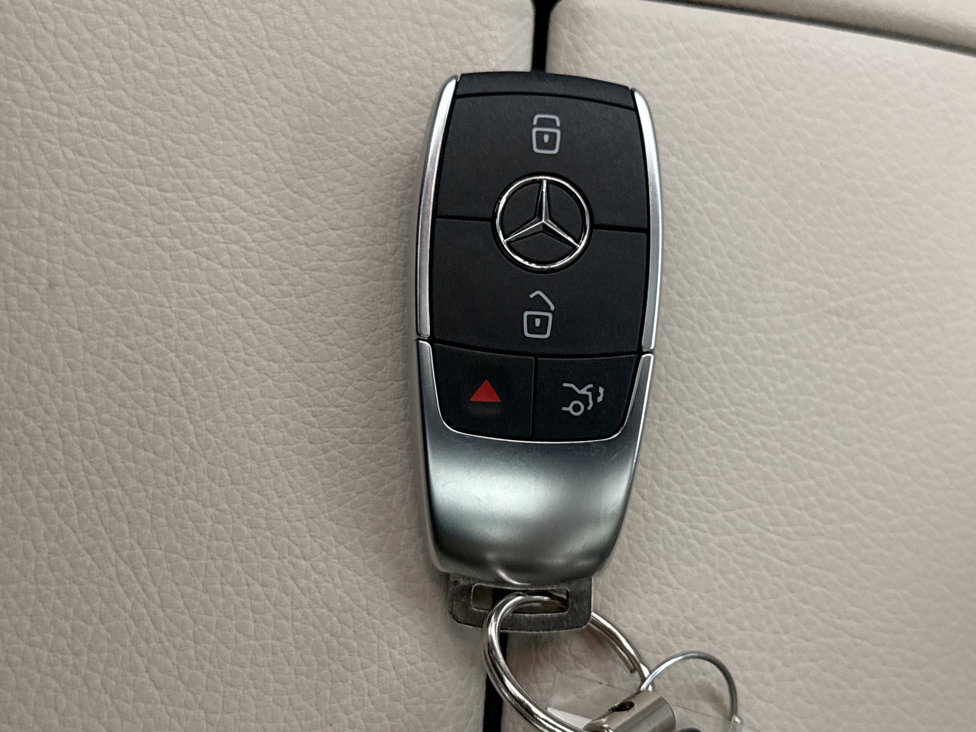 Used 2025 Mercedes-Benz GLE 350 4MATIC image 20