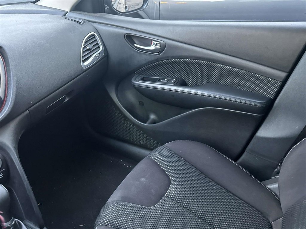 Used 2014 Dodge Dart SXT image 29